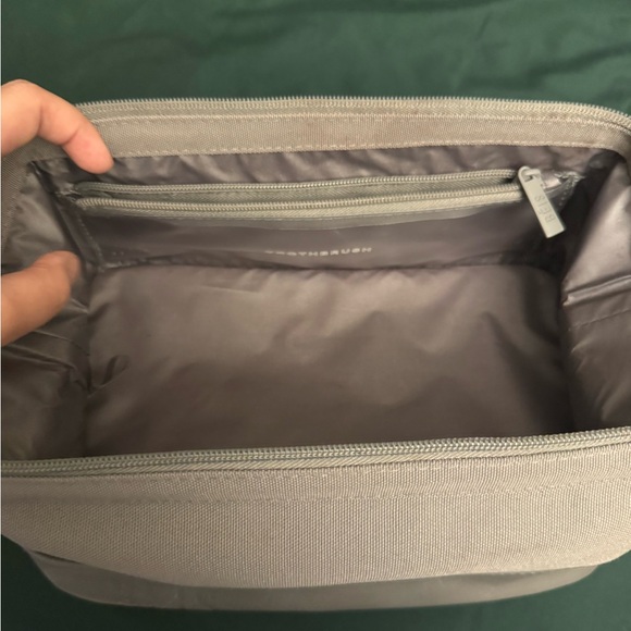 Béis Dopp Kit - Picture 5 of 8